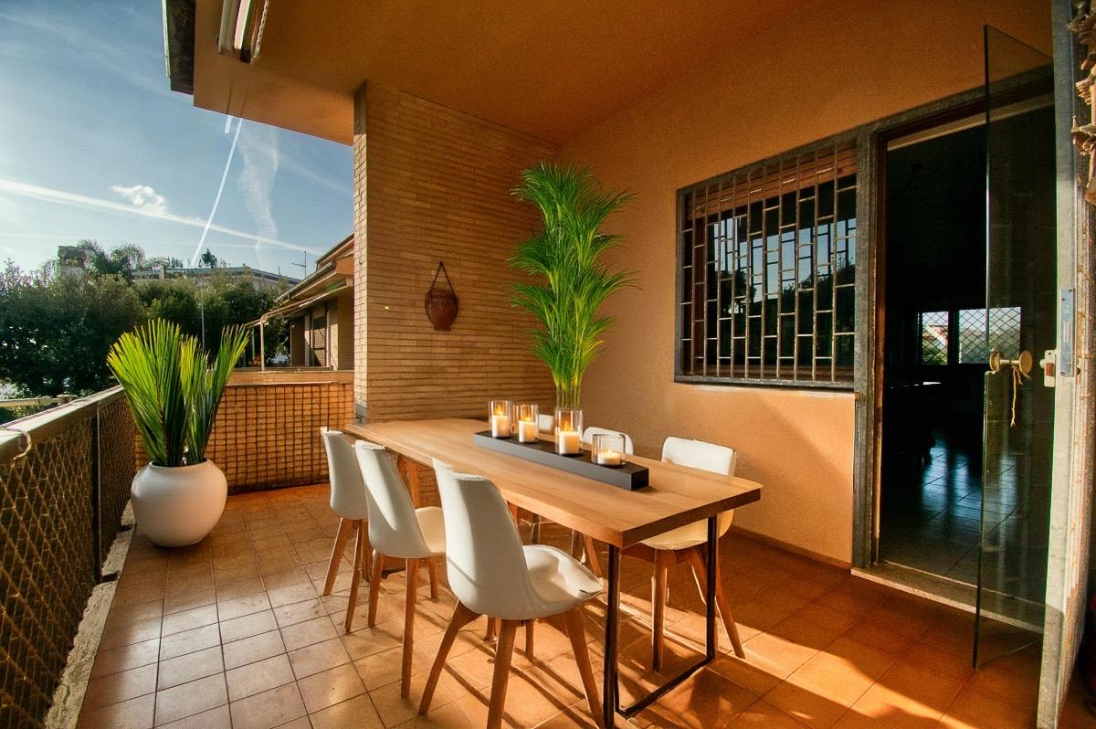 FREGENE VICINO MARE VILLA QUADRIFAMILIARE CON GIARDINO E TERRAZZO RIF. V/70
