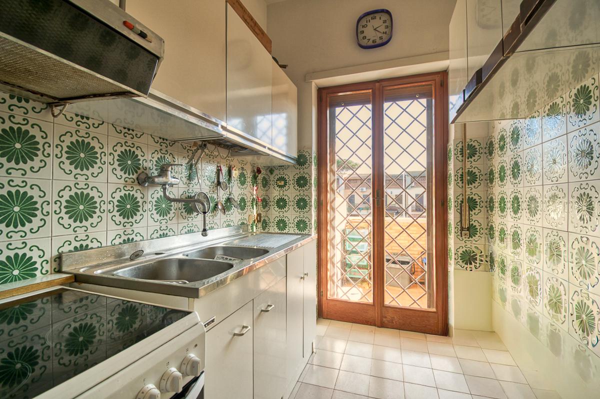 FREGENE VICINO MARE VILLA QUADRIFAMILIARE CON GIARDINO E TERRAZZO RIF. V/70