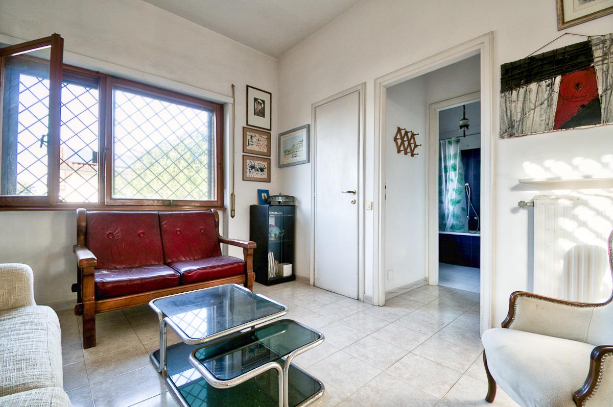 FREGENE VICINO MARE VILLA QUADRIFAMILIARE CON GIARDINO E TERRAZZO RIF. V/70