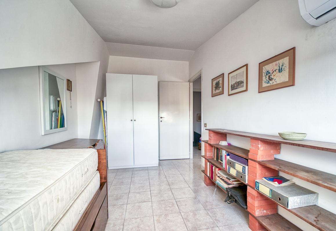 FREGENE VICINO MARE VILLA QUADRIFAMILIARE CON GIARDINO E TERRAZZO RIF. V/70