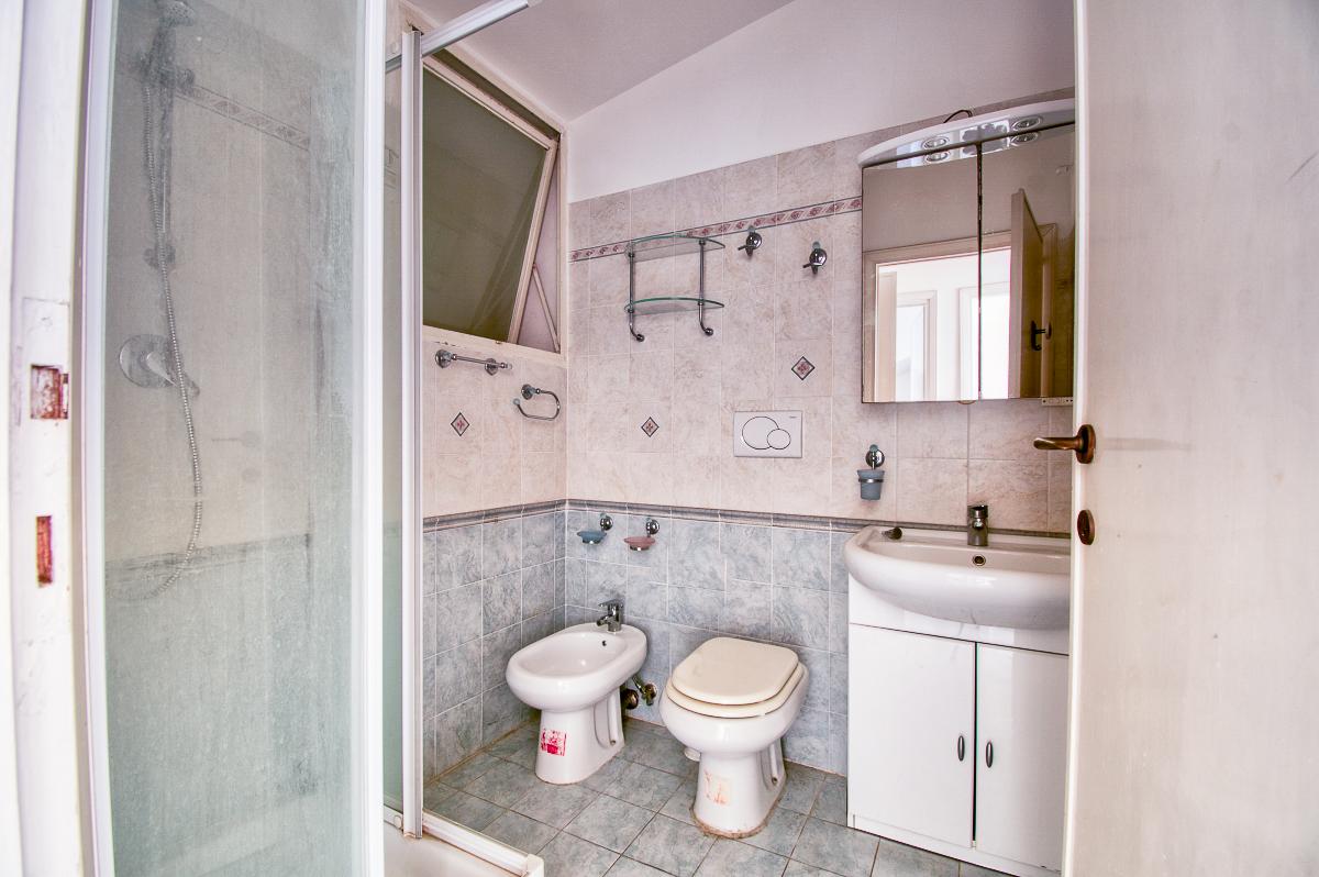 FREGENE VICINO MARE VILLA QUADRIFAMILIARE CON GIARDINO E TERRAZZO RIF. V/70