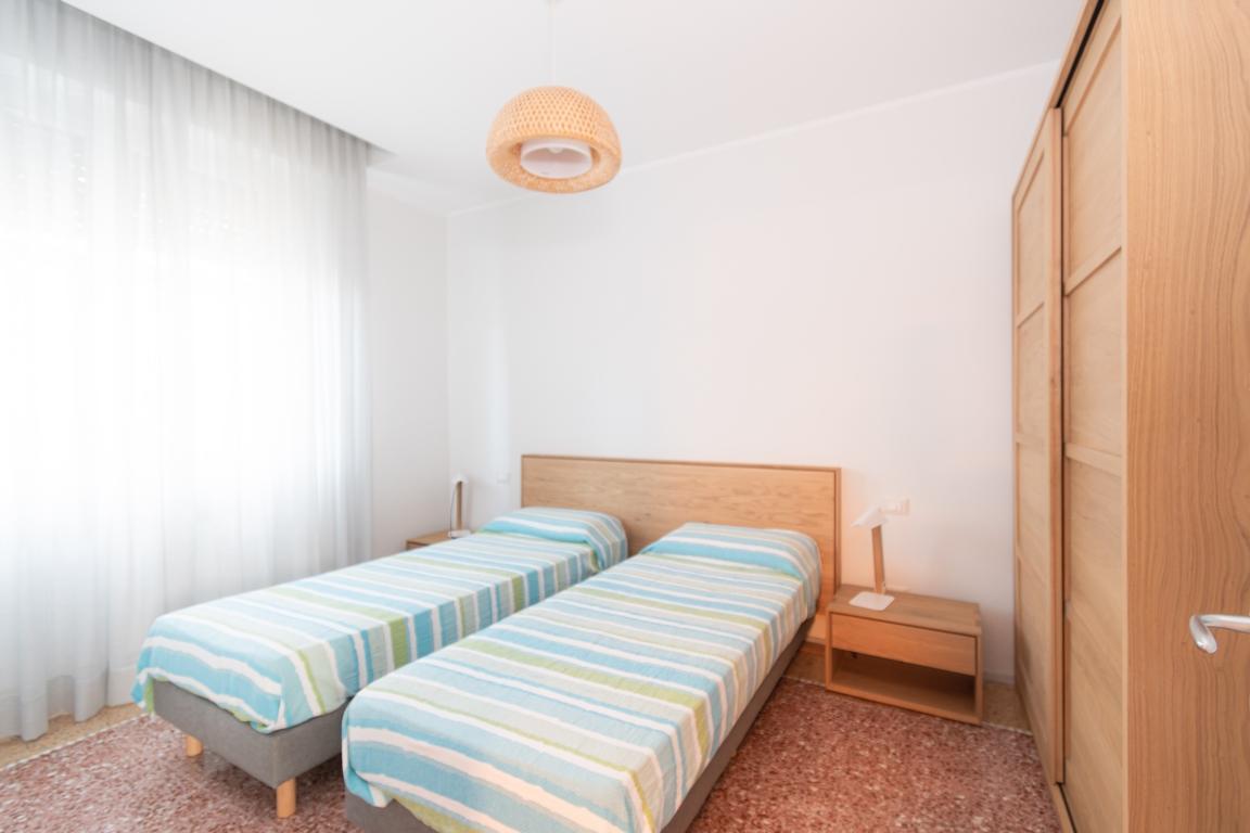 FREGENE CENTRO VILLA RIFINITISSIMA CON GIARDINO RIF. AE/65