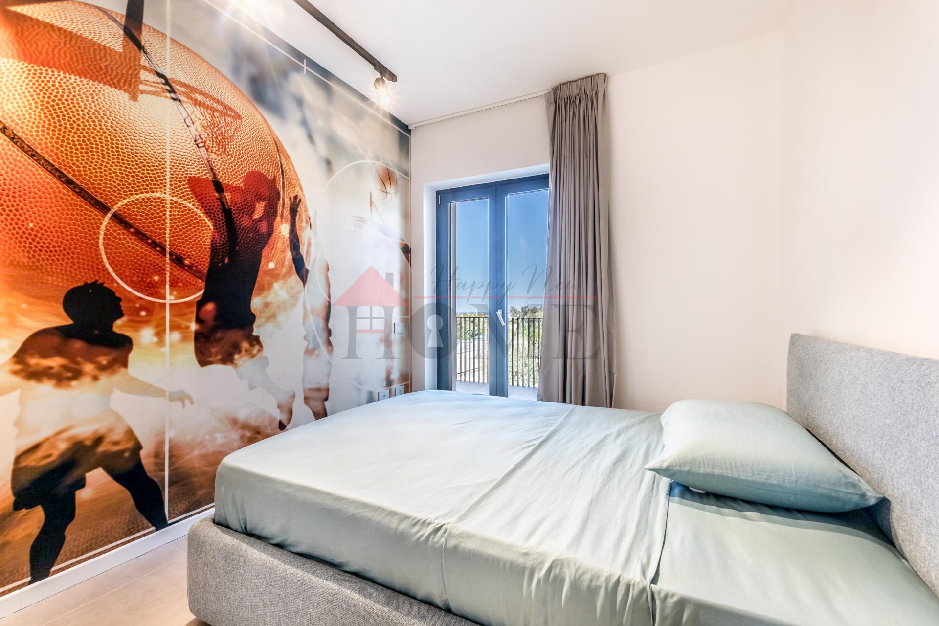 FREGENE – PRESTIGIOSA VILLA DI NUOVA COSTRUZIONE CON PISCINA • VISTA MARE • CLASSE A4 RIF. V/100