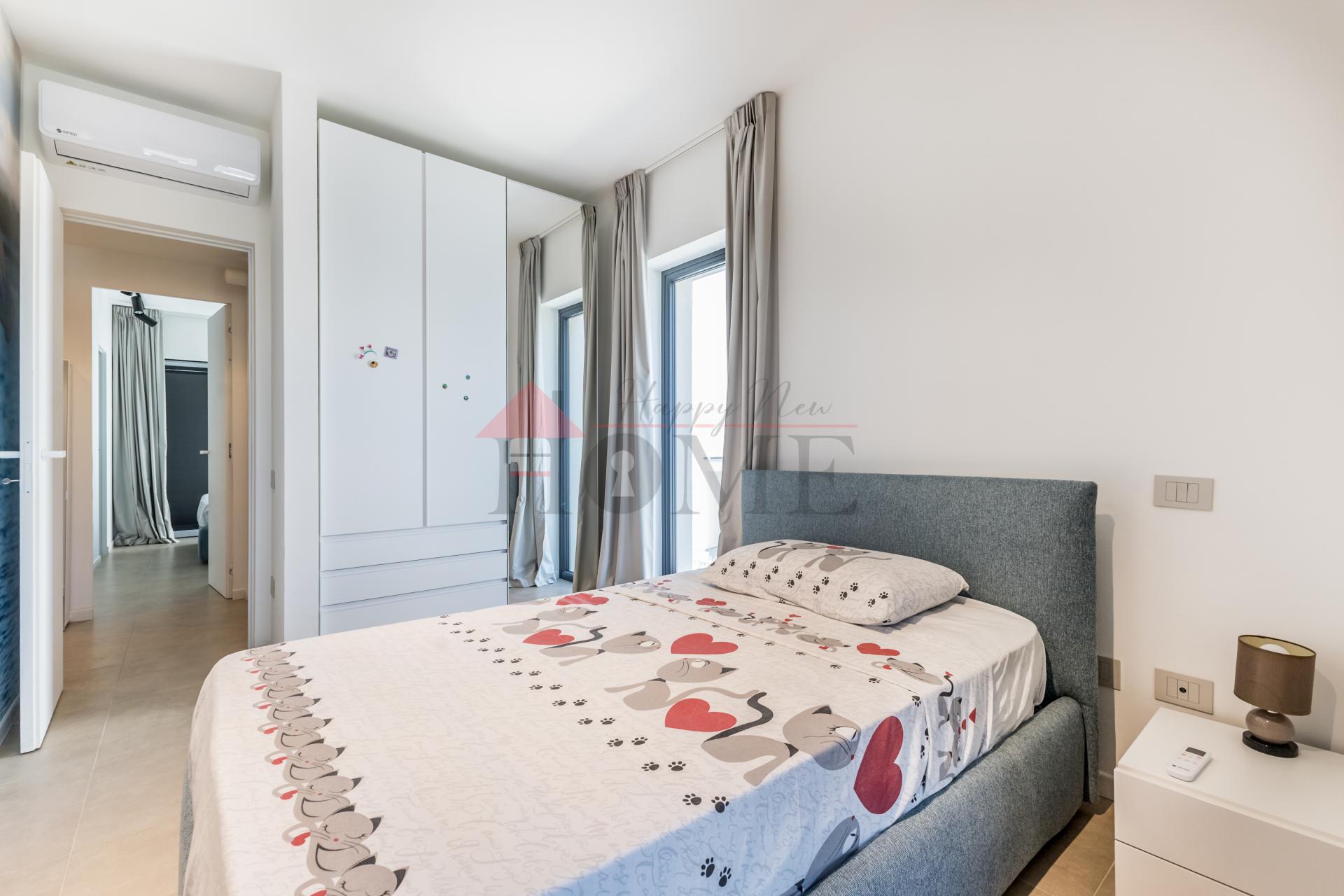 FREGENE – PRESTIGIOSA VILLA DI NUOVA COSTRUZIONE CON PISCINA • VISTA MARE • CLASSE A4 RIF. V/100