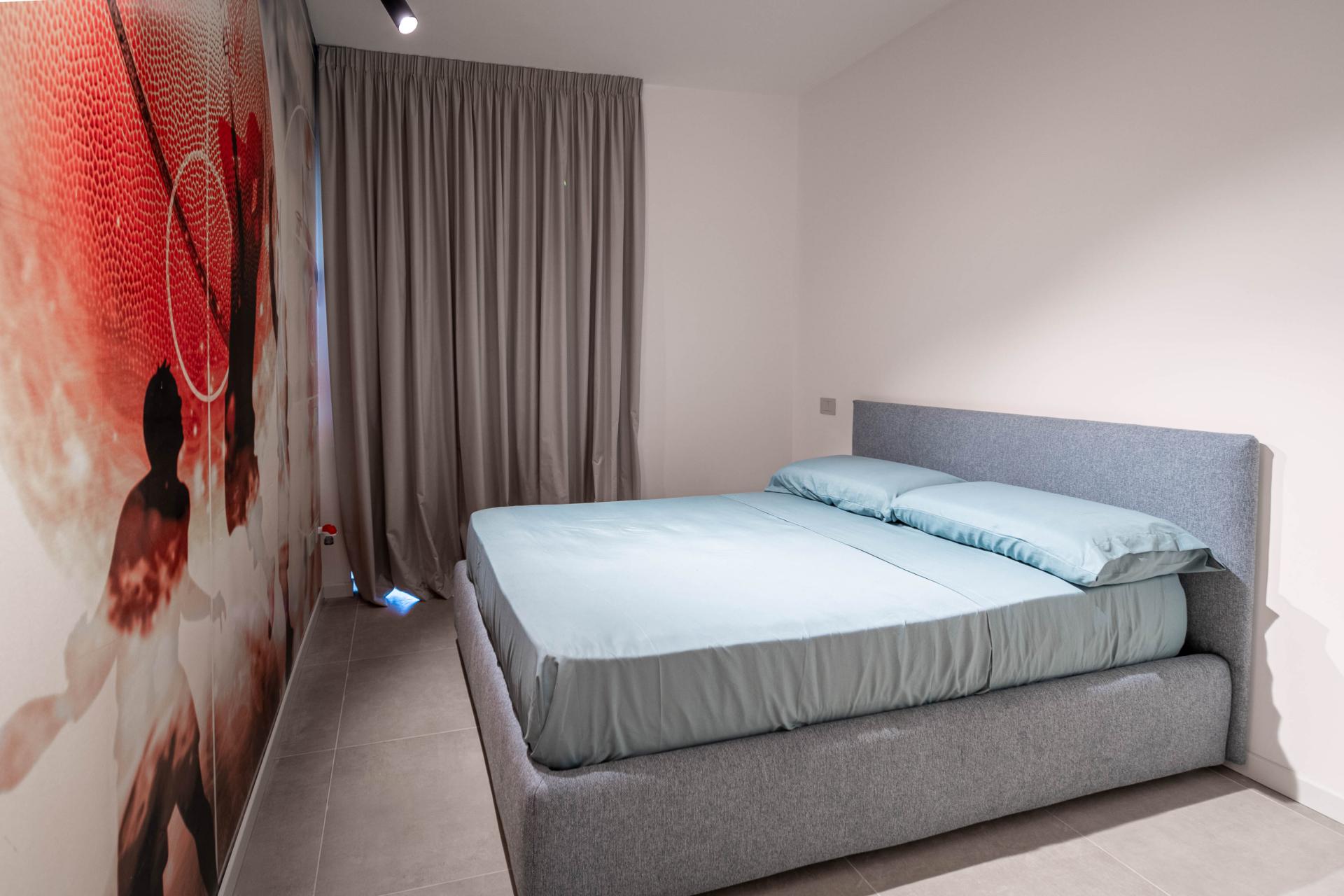 FREGENE – PRESTIGIOSA VILLA DI NUOVA COSTRUZIONE CON PISCINA • VISTA MARE • CLASSE A4 RIF. V/100