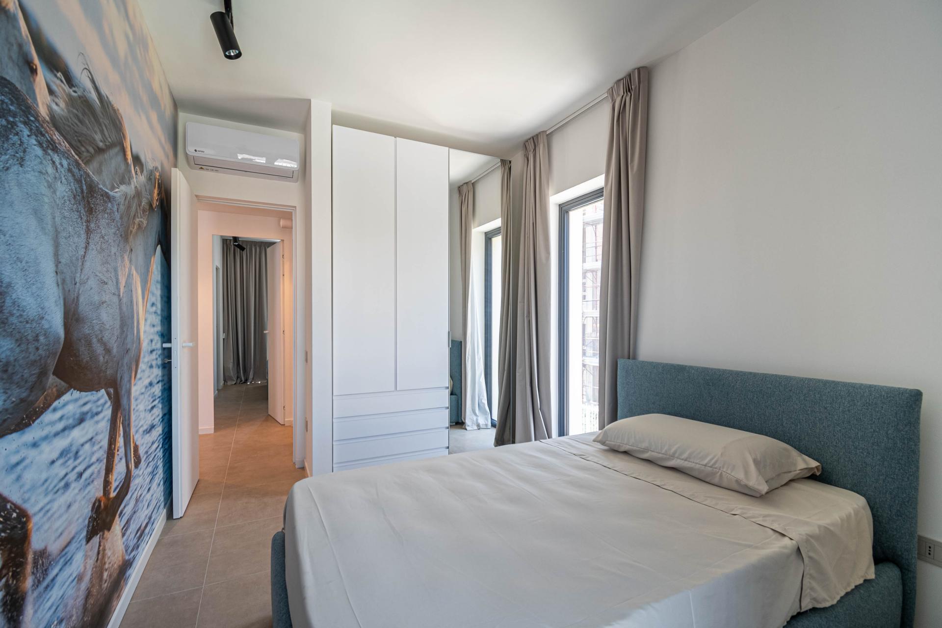 FREGENE – PRESTIGIOSA VILLA DI NUOVA COSTRUZIONE CON PISCINA • VISTA MARE • CLASSE A4 RIF. V/100