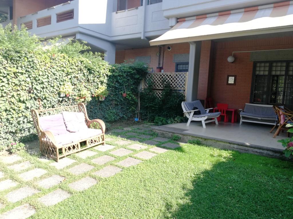 FREGENE APP.TO PIANO TERRA CON GIARDINO - RIF. AE/17 -