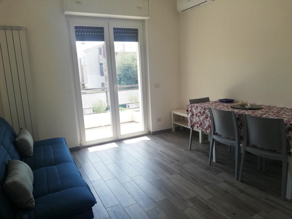 FREGENE GRAZIOSO BILOCALE 1° PIANO CON TERRAZZO - RIF. A/18-