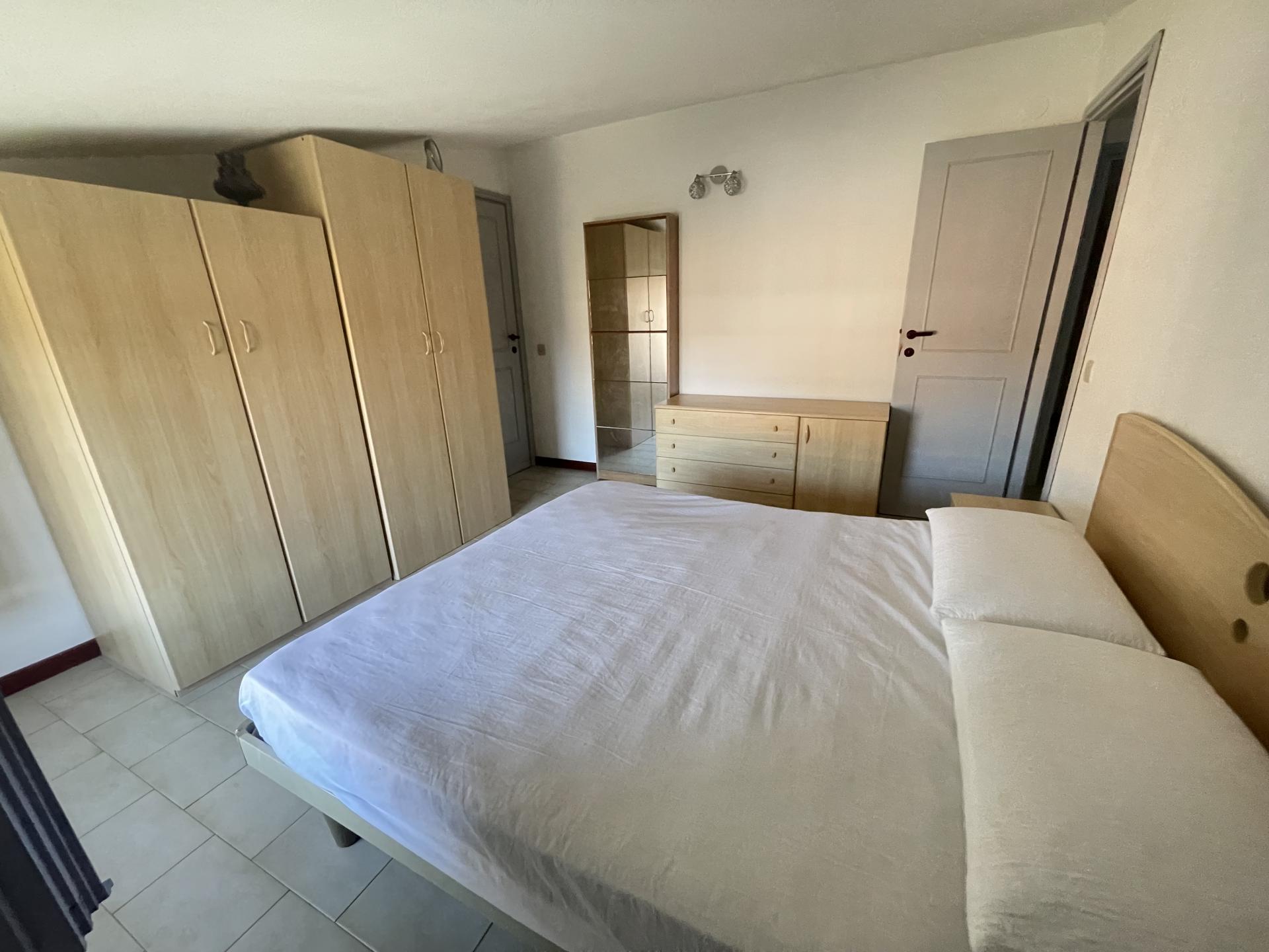 FREGENE APP.TO 1° E 2° PIANO CON GIARDINETTO E TERRAZZO RIF. AE/15