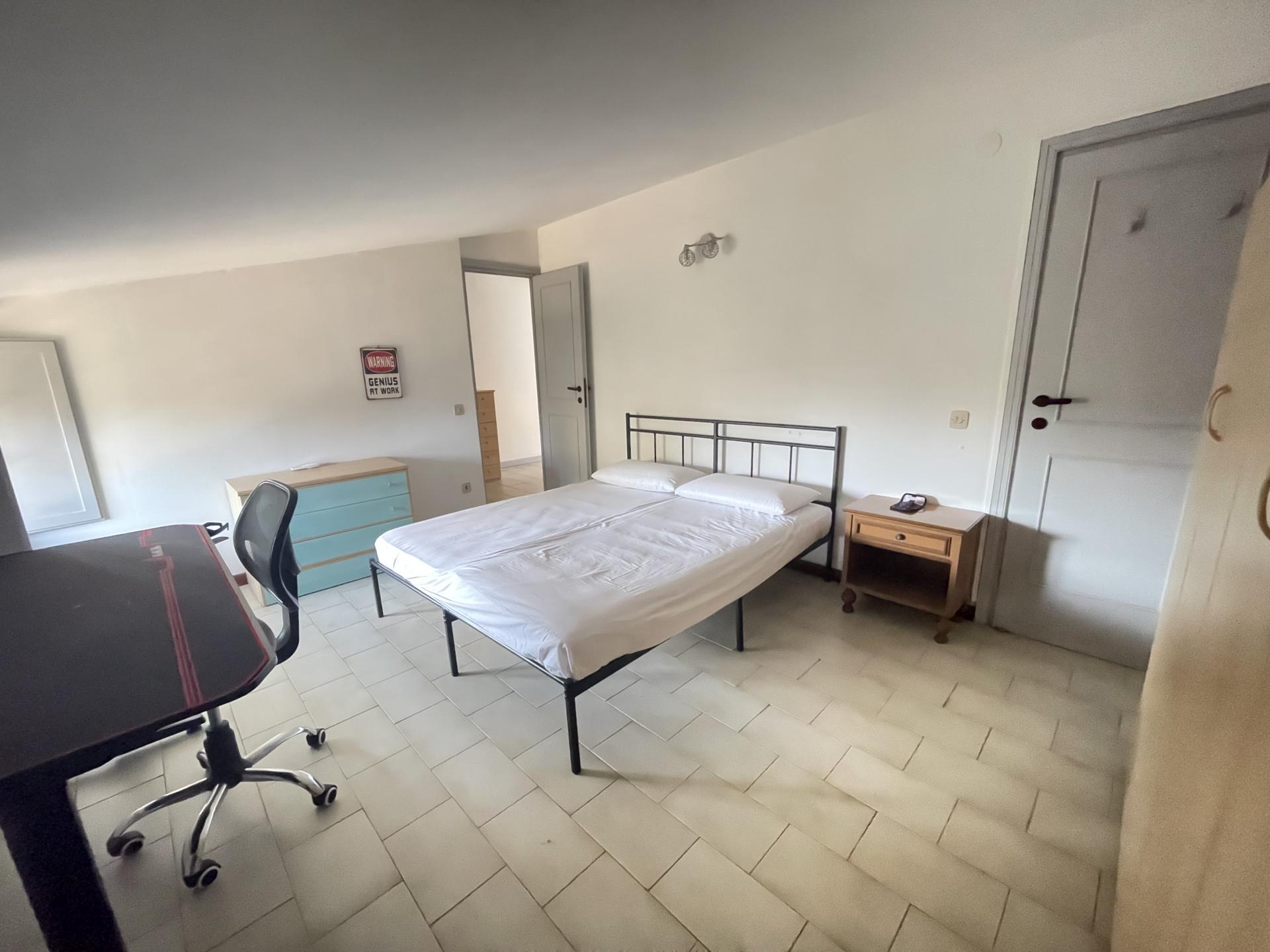 FREGENE APP.TO 1° E 2° PIANO CON GIARDINETTO E TERRAZZO RIF. AE/15